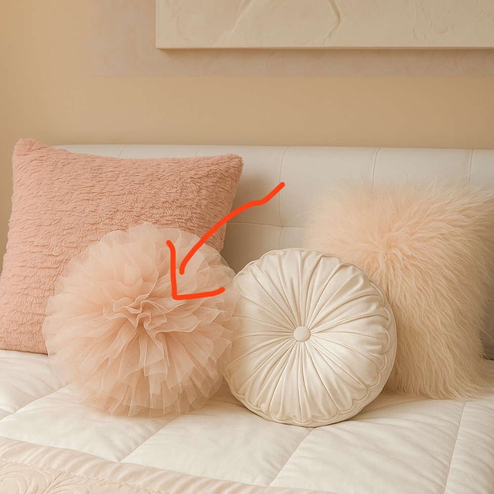 Simons Peach and Cream Decorative Pillow Set